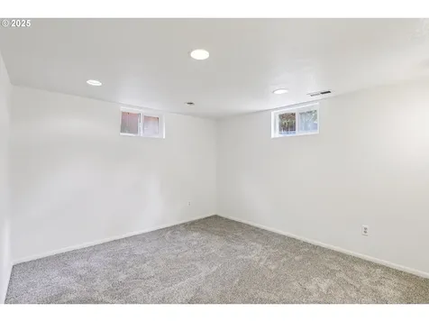 1816 N Jarrett Street Portland OR 97217