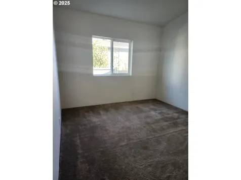 4875 NE Wyoming Circle Salem OR 97305