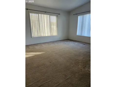 4875 NE Wyoming Circle Salem OR 97305