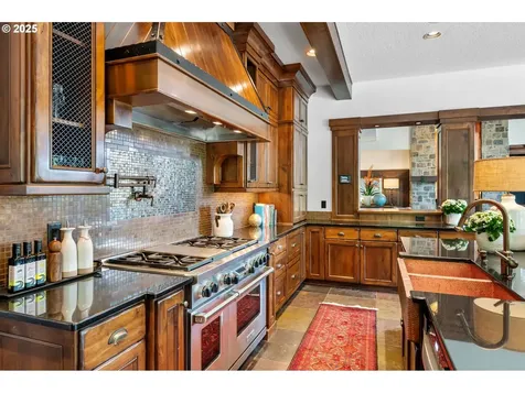 7927 NW Hawkins Boulevard Portland OR 97229