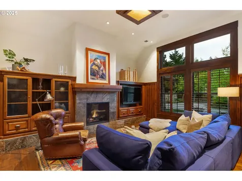 7927 NW Hawkins Boulevard Portland OR 97229