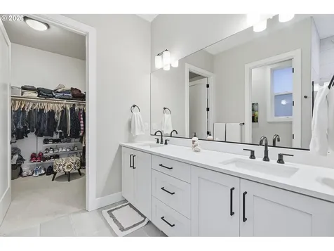 7446 SW 80th Terrace Portland OR 97223