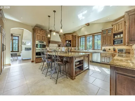 27520 Erickson Road Eugene OR 97402