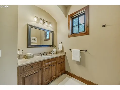 27520 Erickson Road Eugene OR 97402