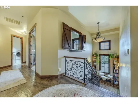 27520 Erickson Road Eugene OR 97402