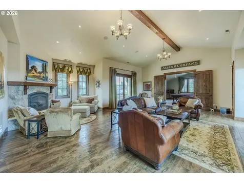 27520 Erickson Road Eugene OR 97402