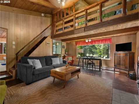 66655 E Barlow Trail Road Rhododendron OR 97049