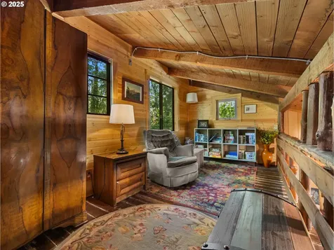 66655 E Barlow Trail Road Rhododendron OR 97049