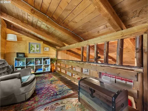 66655 E Barlow Trail Road Rhododendron OR 97049