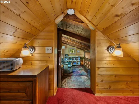 66655 E Barlow Trail Road Rhododendron OR 97049