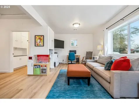 766 Blackfoot Avenue Eugene OR 97404
