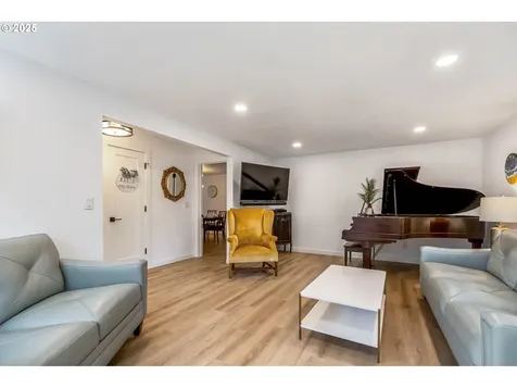 766 Blackfoot Avenue Eugene OR 97404