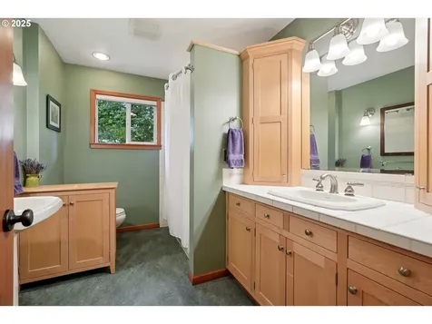 142 NE 11th Avenue Canby OR 97013