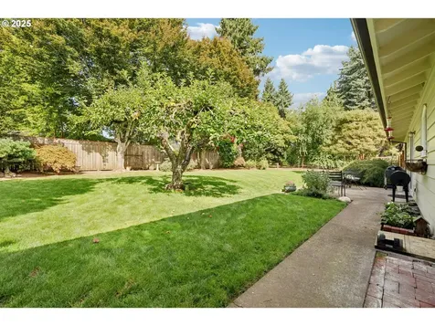 142 NE 11th Avenue Canby OR 97013