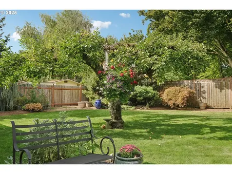 142 NE 11th Avenue Canby OR 97013
