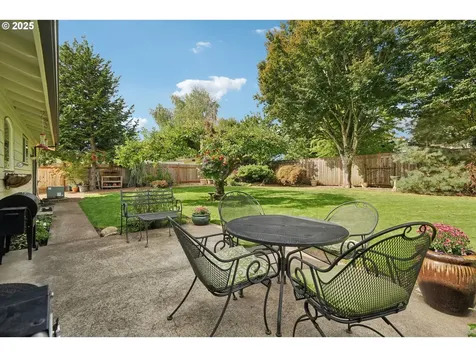 142 NE 11th Avenue Canby OR 97013