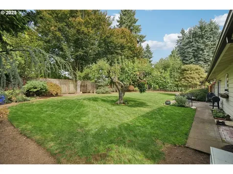 142 NE 11th Avenue Canby OR 97013