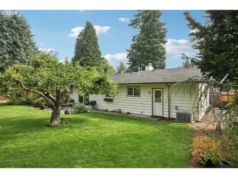 142 NE 11th Avenue Canby OR 97013