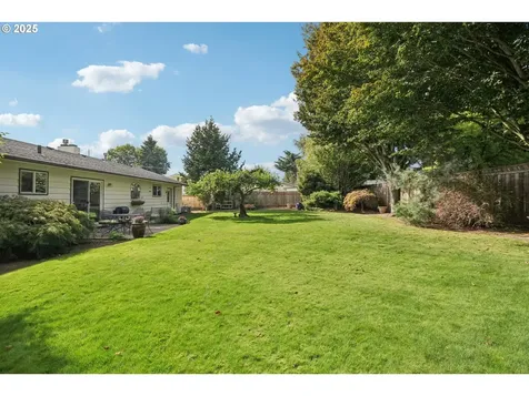 142 NE 11th Avenue Canby OR 97013