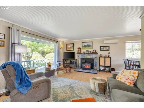 33305 SE Hurlburt Road Corbett OR 97019