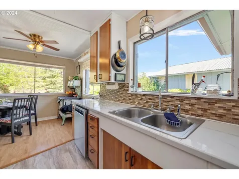 33305 SE Hurlburt Road Corbett OR 97019