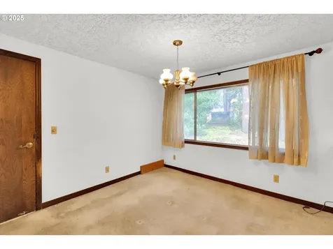 2105 SE 132nd Court Vancouver WA 98683