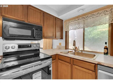 2105 SE 132nd Court Vancouver WA 98683