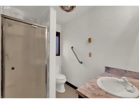 2105 SE 132nd Court Vancouver WA 98683