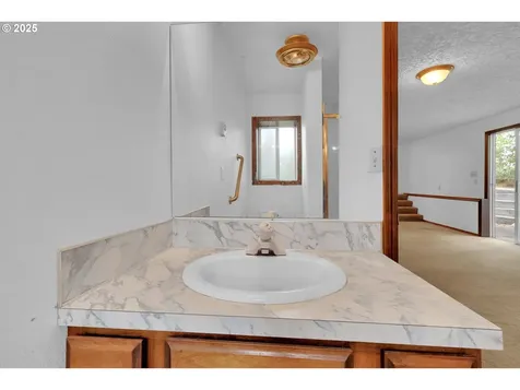 2105 SE 132nd Court Vancouver WA 98683