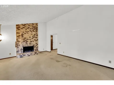 2105 SE 132nd Court Vancouver WA 98683