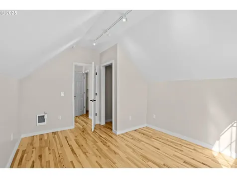 1832 18th Avenue Forest Grove OR 97116