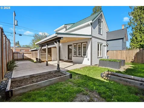1832 18th Avenue Forest Grove OR 97116