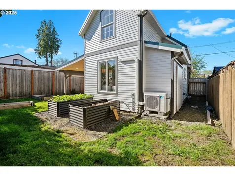 1832 18th Avenue Forest Grove OR 97116