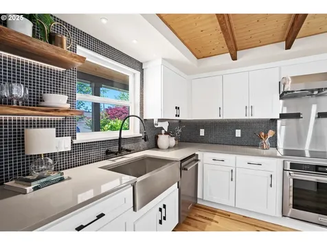 1832 18th Avenue Forest Grove OR 97116