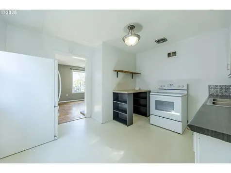 670 Kalmia Street Junction City OR 97448