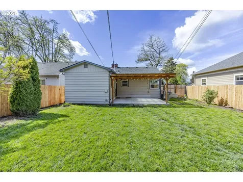 670 Kalmia Street Junction City OR 97448