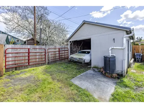 670 Kalmia Street Junction City OR 97448