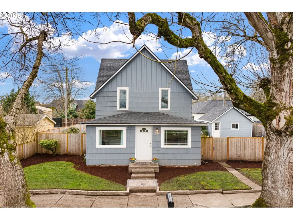 555 Kalmia Street Junction City OR 97448