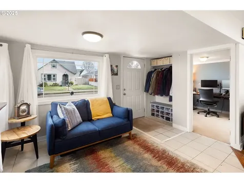 555 Kalmia Street Junction City OR 97448