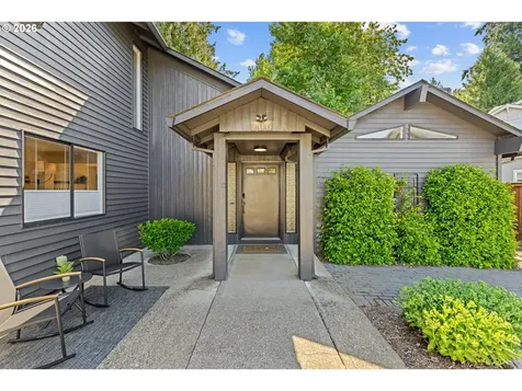 706 SE 47th Avenue Hillsboro OR 97123