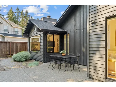706 SE 47th Avenue Hillsboro OR 97123