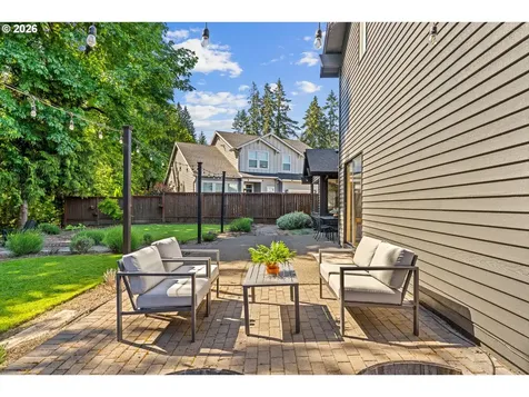 706 SE 47th Avenue Hillsboro OR 97123