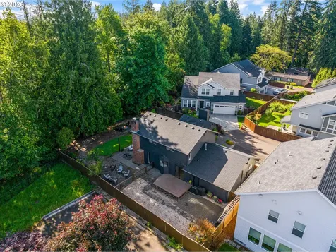 706 SE 47th Avenue Hillsboro OR 97123