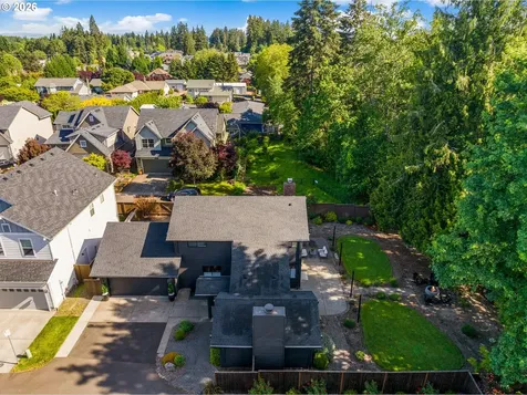 706 SE 47th Avenue Hillsboro OR 97123