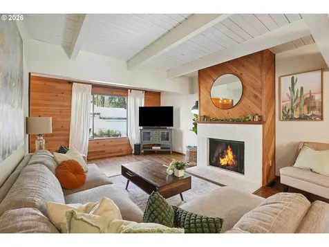 13 Mountain Circle Lake Oswego OR 97035
