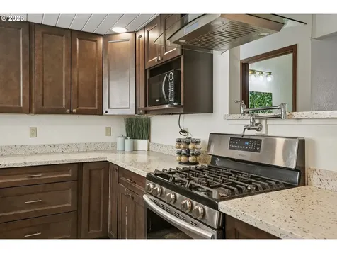 13 Mountain Circle Lake Oswego OR 97035