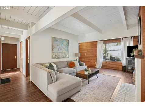 13 Mountain Circle Lake Oswego OR 97035