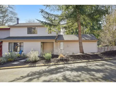 13 Mountain Circle Lake Oswego OR 97035