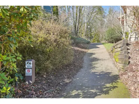 13 Mountain Circle Lake Oswego OR 97035