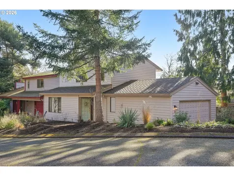 13 Mountain Circle Lake Oswego OR 97035
